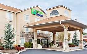 Holiday Inn Express Alcoa Tn